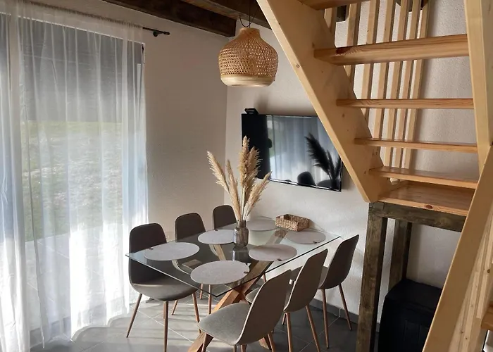 Zminica Lake House