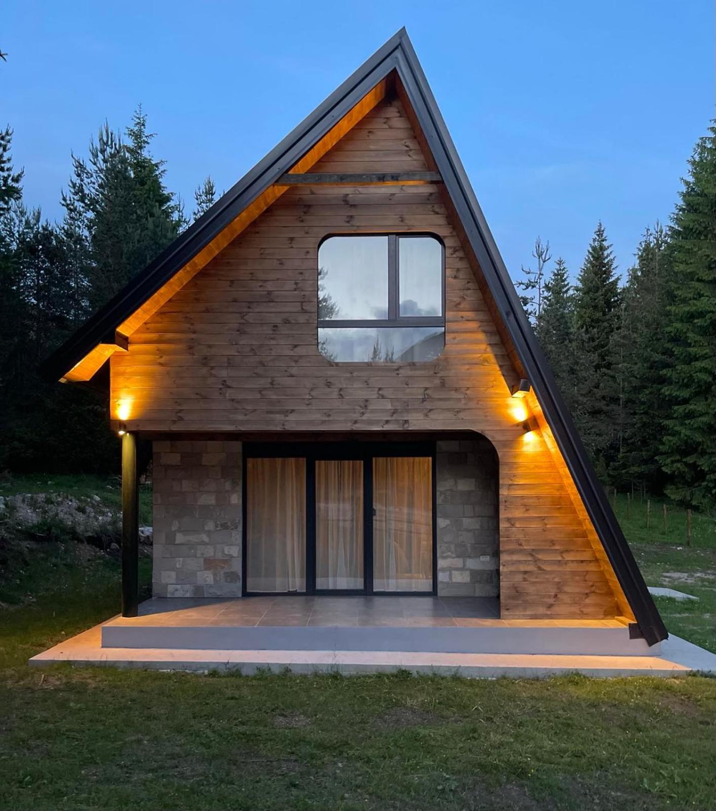 Zminica House
